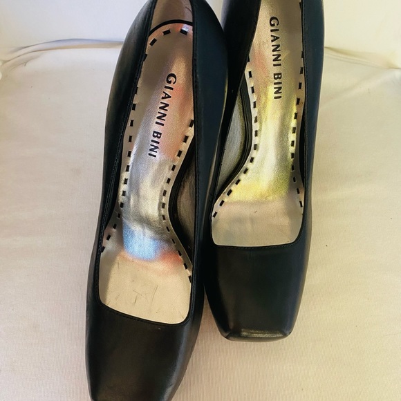 Gianni Bini heels - Picture 2 of 4